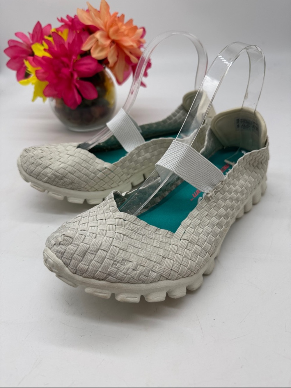 Skechers Woven Elastic Slingback Flats in white memory foam footbed Size 9.5